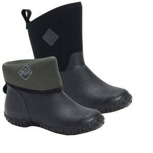 Muck Women's Black and Gray Winter Boots